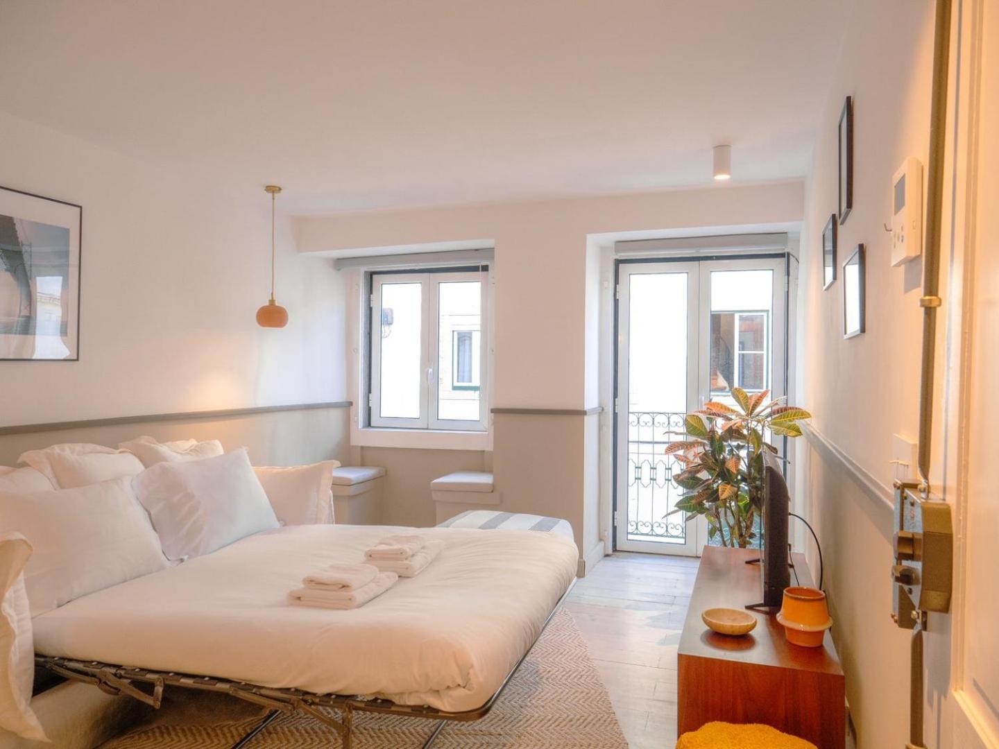 Charming 1br - Stylish & Cozy In Principe Real | By Airnest * Lisboa