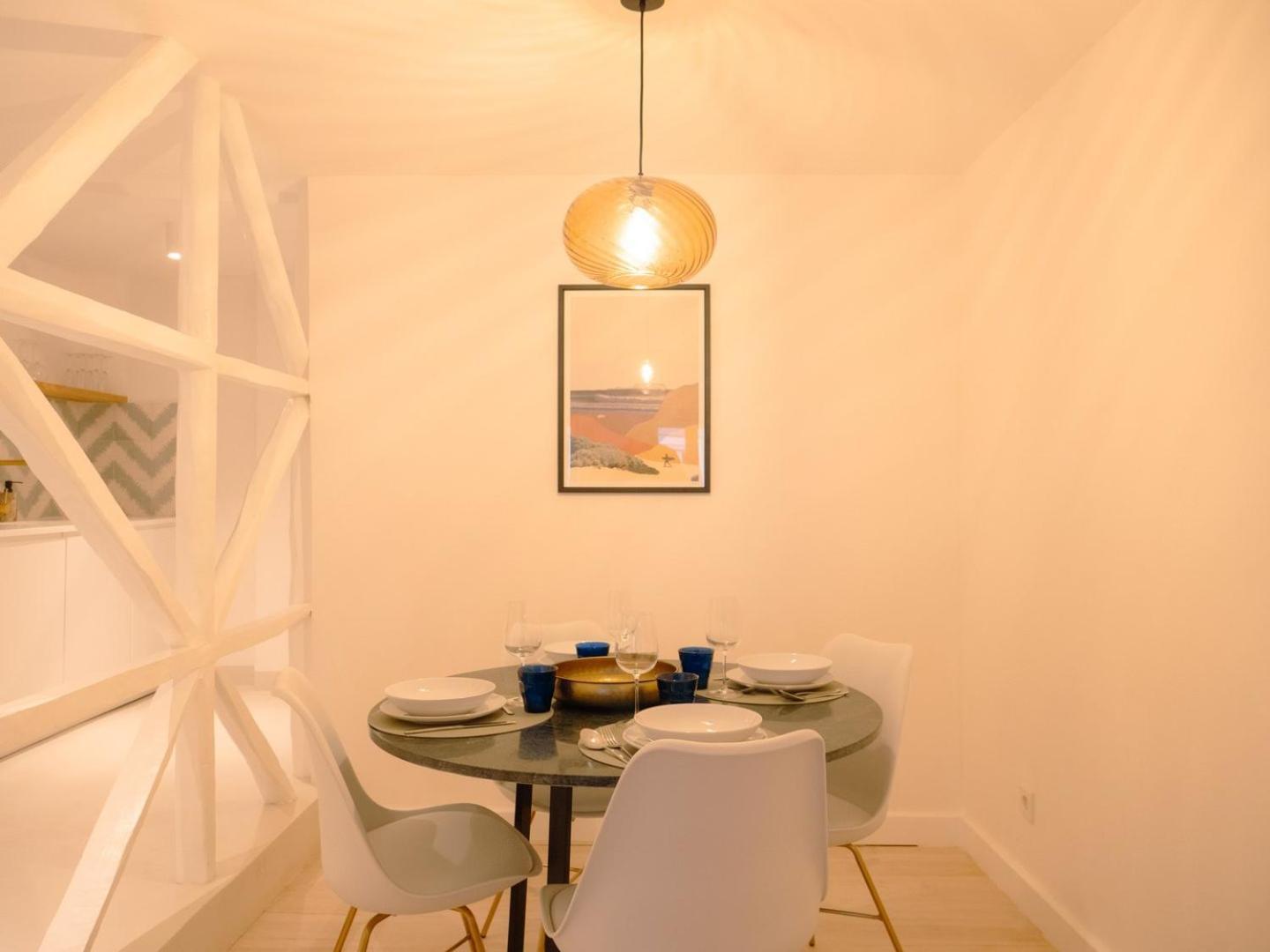 Apartamento Charming 1br - Stylish & Cozy In Principe Real | By Airnest Lisboa
